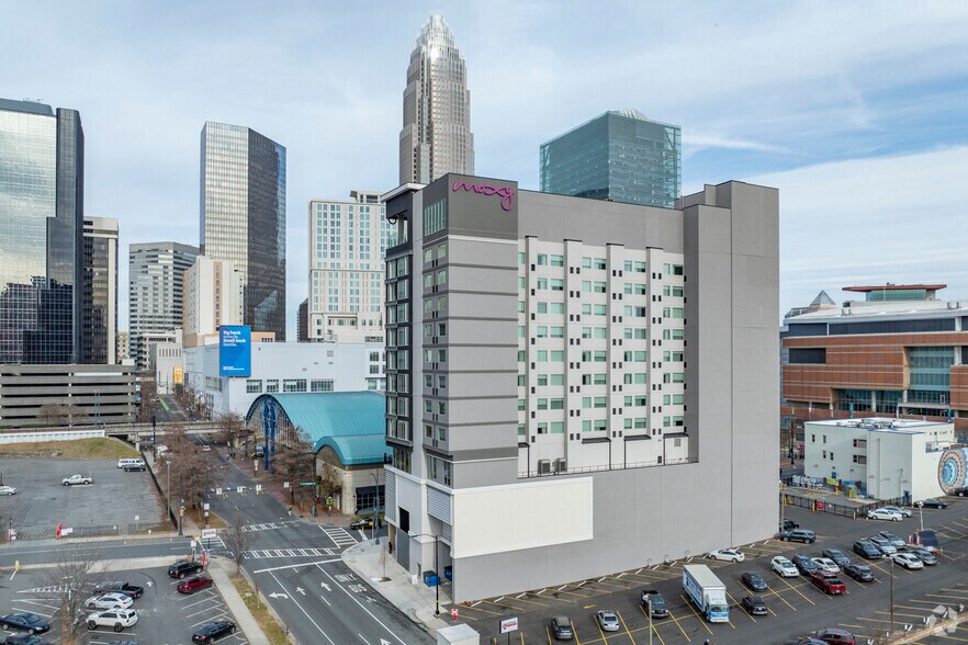 More Photos Of 125 S Brevard St, Charlotte Hotel For Lease