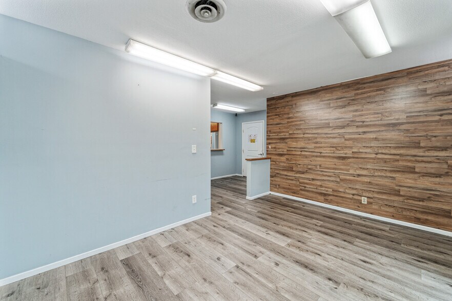 More Photos Of 3535 E 7th St, Long Beach Medical For Sale