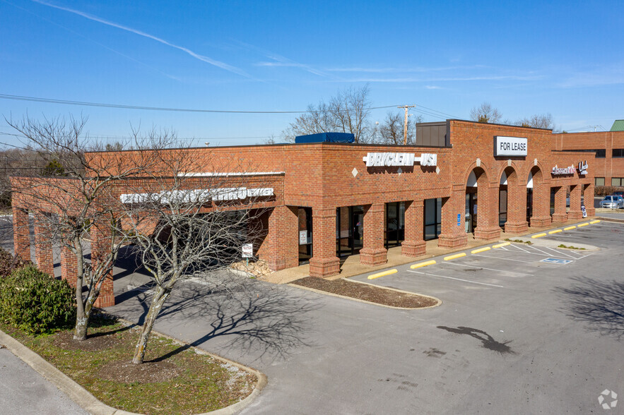 Primary Photo Of 125 Indian Lake Blvd, Hendersonville Freestanding For Lease