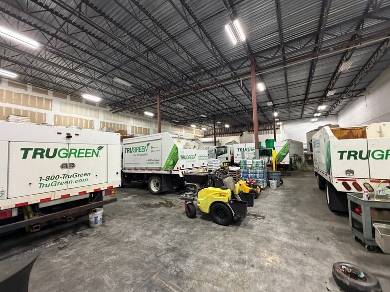 More Photos Of , Lake Wales Flex For Sale