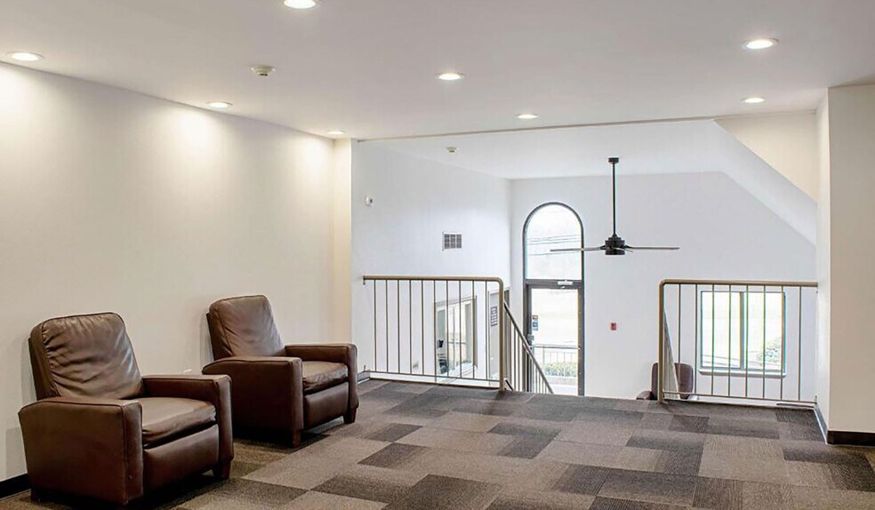 More Photos Of 11645 Chesterdale Rd, Cincinnati Hotel For Sale