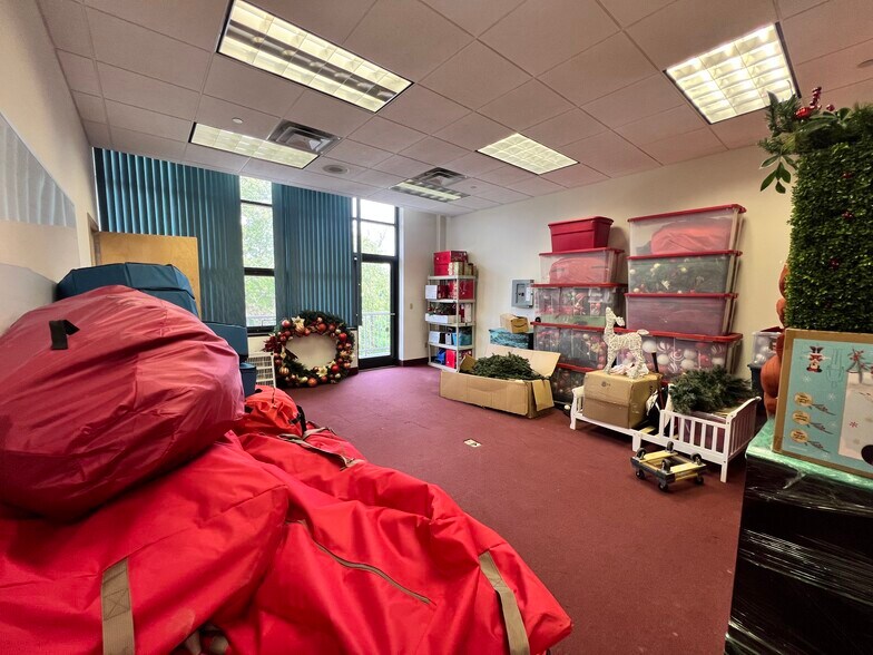 More Photos Of 733 Ridgedale Ave, East Hanover Industrial For Sale