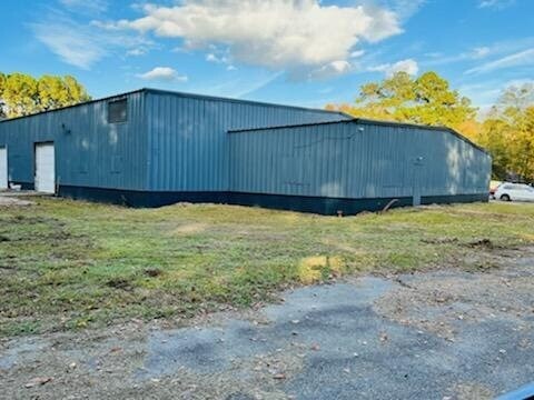 More Photos Of 175 Fordville Rd, Ridgeland Warehouse For Lease