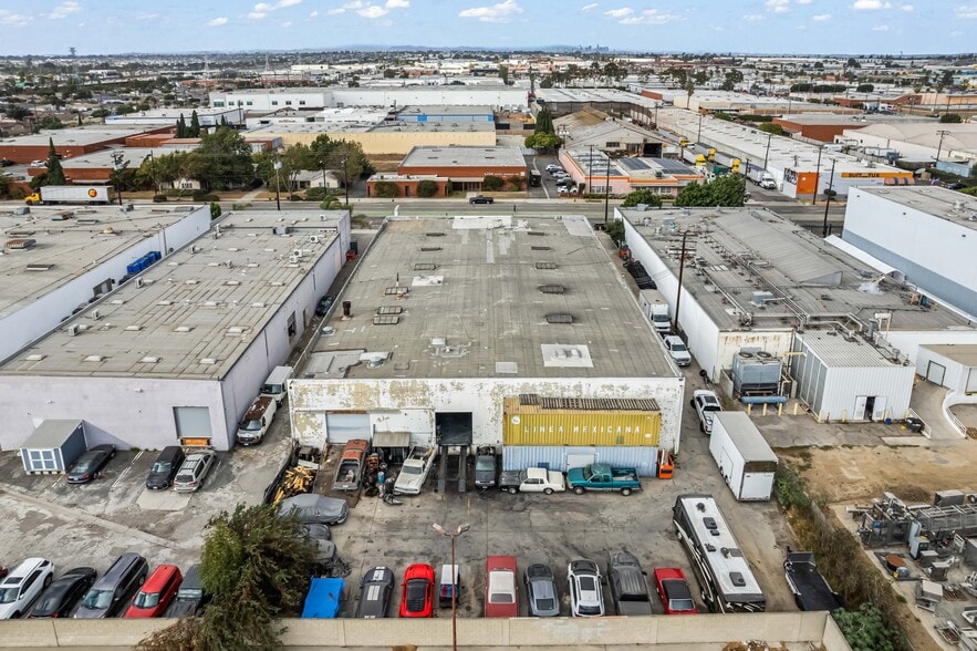 More Photos Of 400 W Alondra Blvd, Gardena Warehouse For Sale