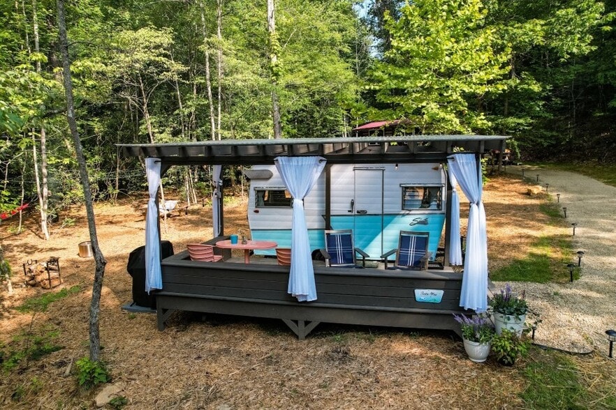 More Photos Of 38 Camp Ultima Blvd, Franklin Hospitality For Sale