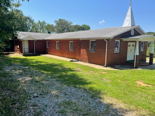 More Photos Of 1205 Masonic Dr, Shelby Religious Facility For Sale