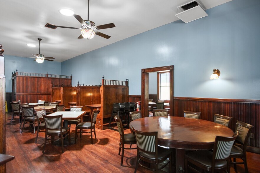 More Photos Of 18723 Main St, Jamestown General Retail For Sale