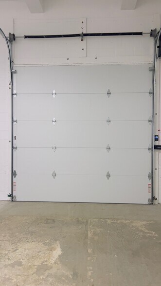 More Photos Of 375 Fairfield Ave, Stamford Warehouse For Lease