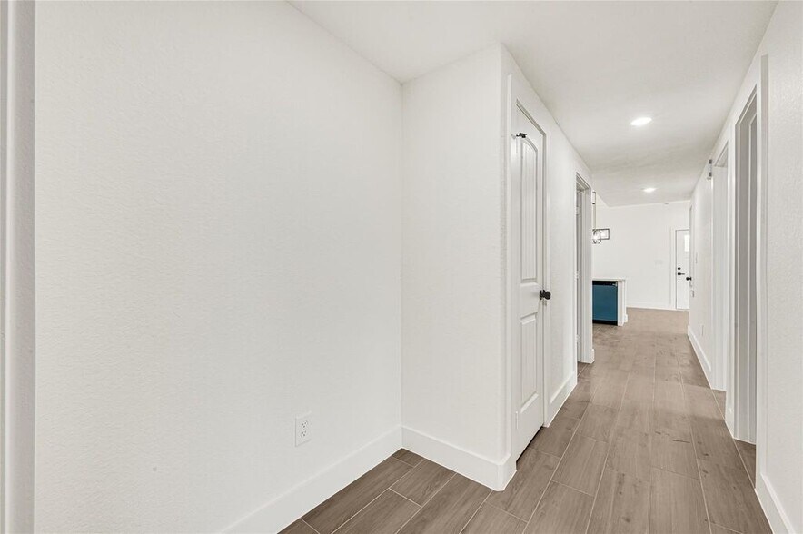 More Photos Of 430 Rhode Island st, Houston Apartments For Sale