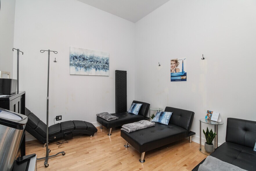 More Photos Of , Marietta General Retail For Sale