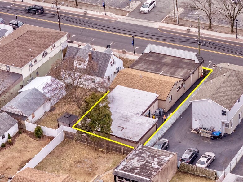 More Photos Of 1012 McBride Ave, Woodland Park Freestanding For Sale