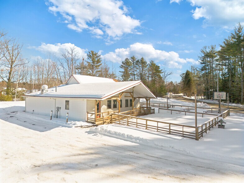 More Photos Of 205 W Main St, Liberty Restaurant For Sale