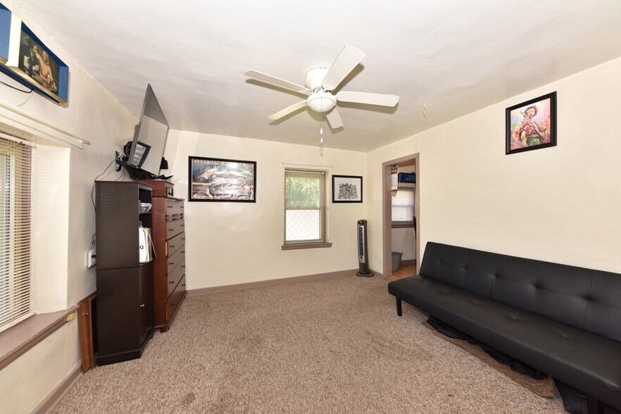 More Photos Of N96W20275 County Line Rd, Menomonee Falls Multifamily For Sale