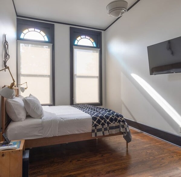 More Photos Of 235 E Main St, Dayton Hotel For Sale