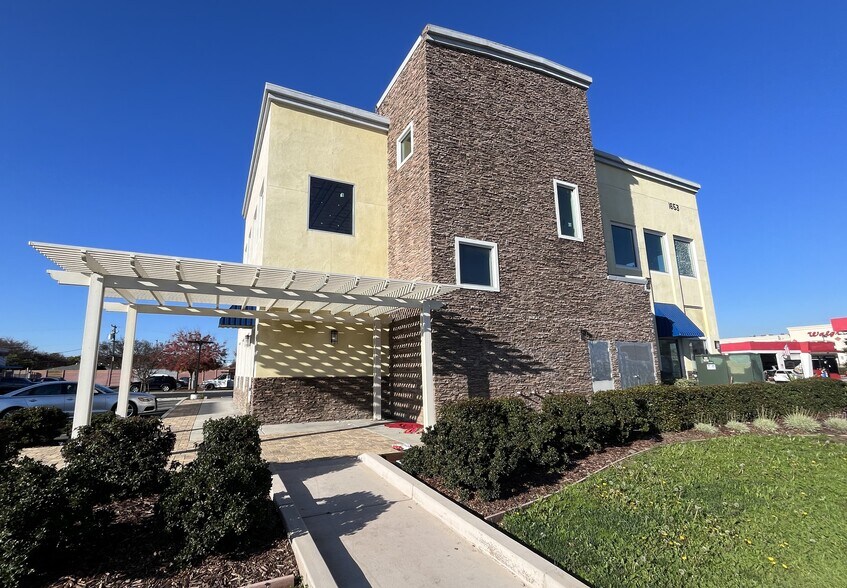 More Photos Of 1609-1643 Mckee Rd, San Jose Unknown For Lease