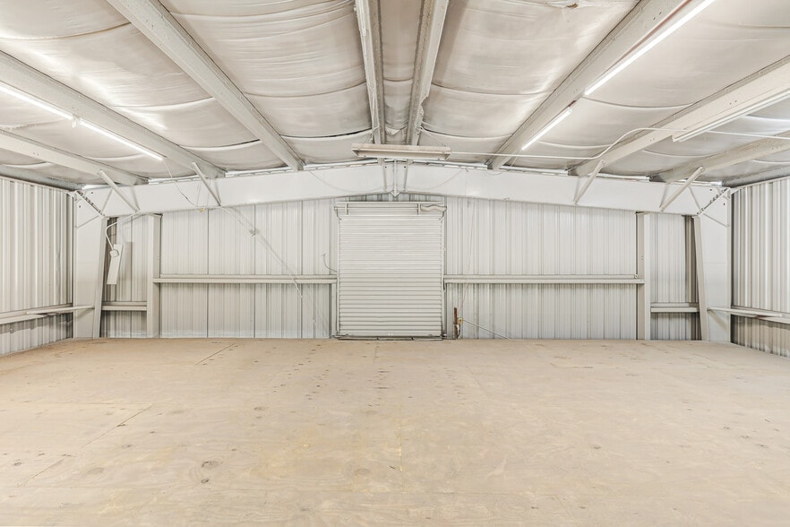 More Photos Of 1911 Dana Dr, Fort Myers Warehouse For Sale