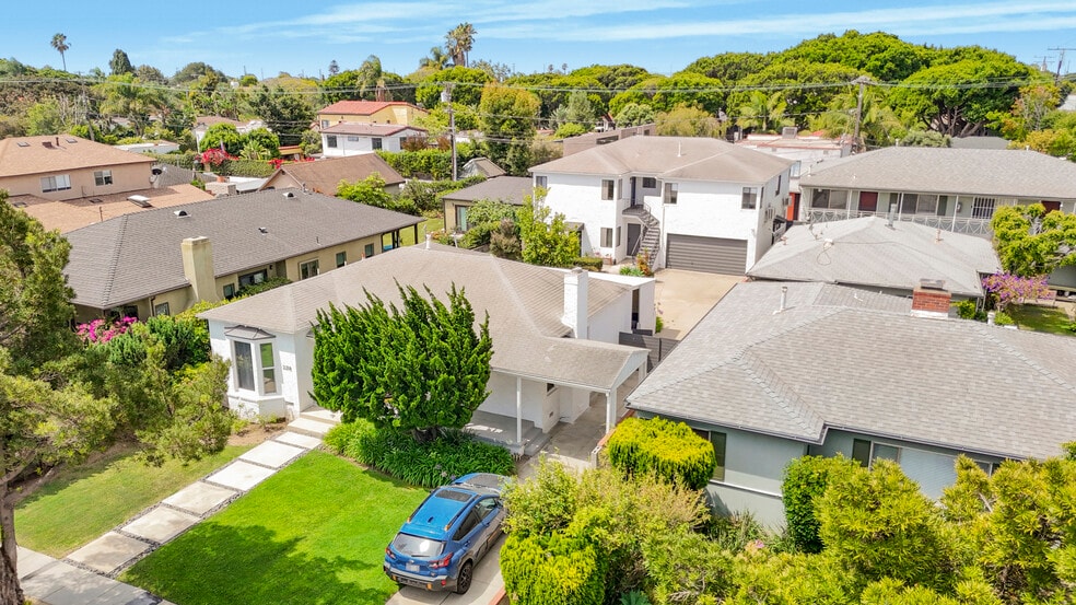 Primary Photo Of 2218 24th St, Santa Monica Apartments For Sale