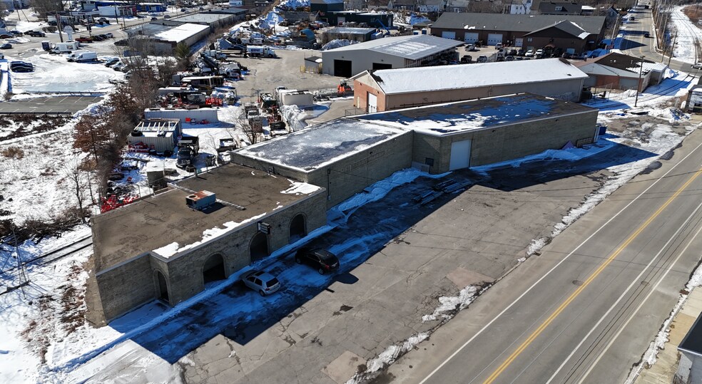 More Photos Of 159 Temple St, Nashua Warehouse For Lease