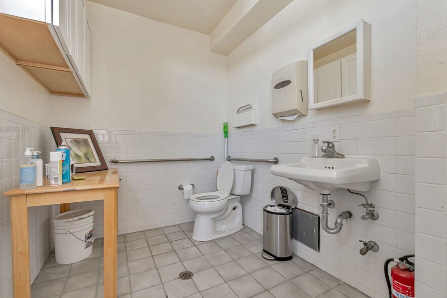 More Photos Of 1014 Clement St, San Francisco Storefront Retail Office For Sale