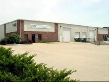 More Photos Of 1704-1706 E 123rd Ter, Olathe Warehouse For Sale