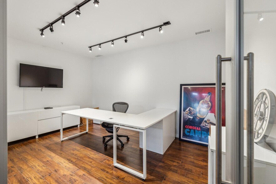 More Photos Of 4314 Redwood Hwy, San Rafael Office For Sale