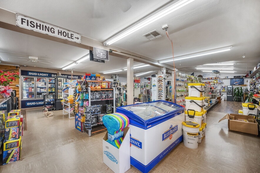 More Photos Of 10277 N 2130 Rd, Foss Convenience Store For Sale