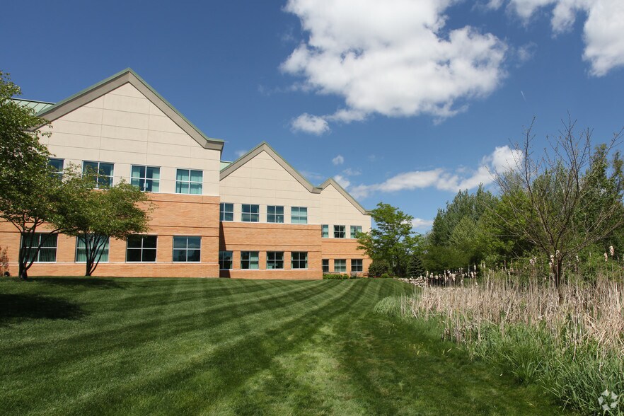 More Photos Of 8075 Creekside Dr, Portage Medical For Lease