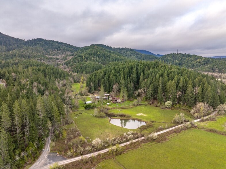 More Photos Of 3305 Dick George Rd, Cave Junction Hospitality For Sale