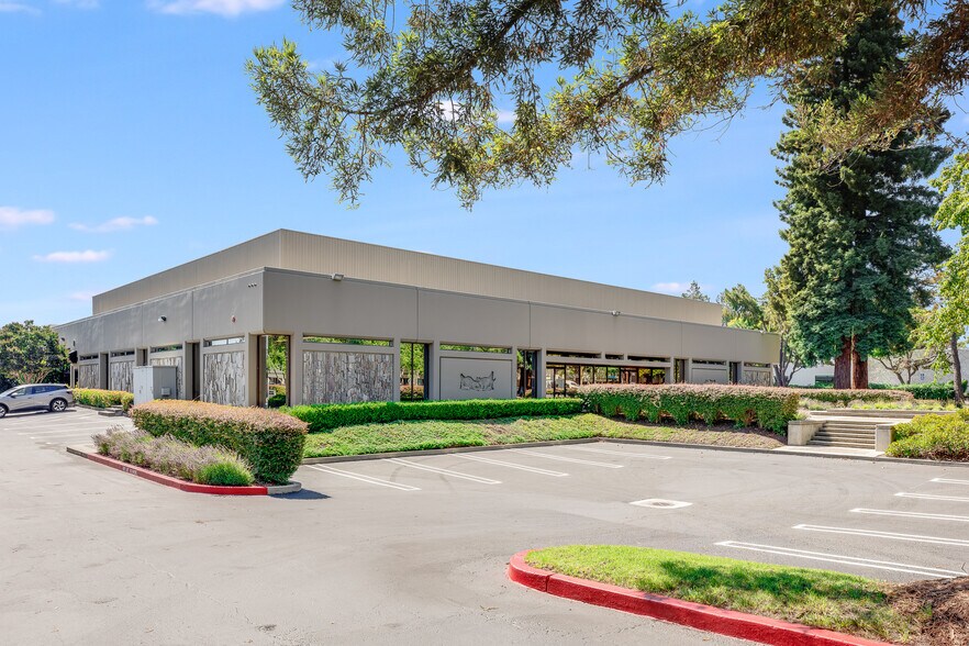 More Photos Of 390-392 Potrero Ave, Sunnyvale Research And Development For Lease