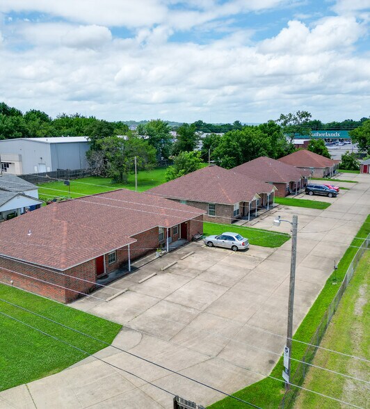 More Photos Of 1851 Brazil Ave, Fort Smith Apartments For Sale