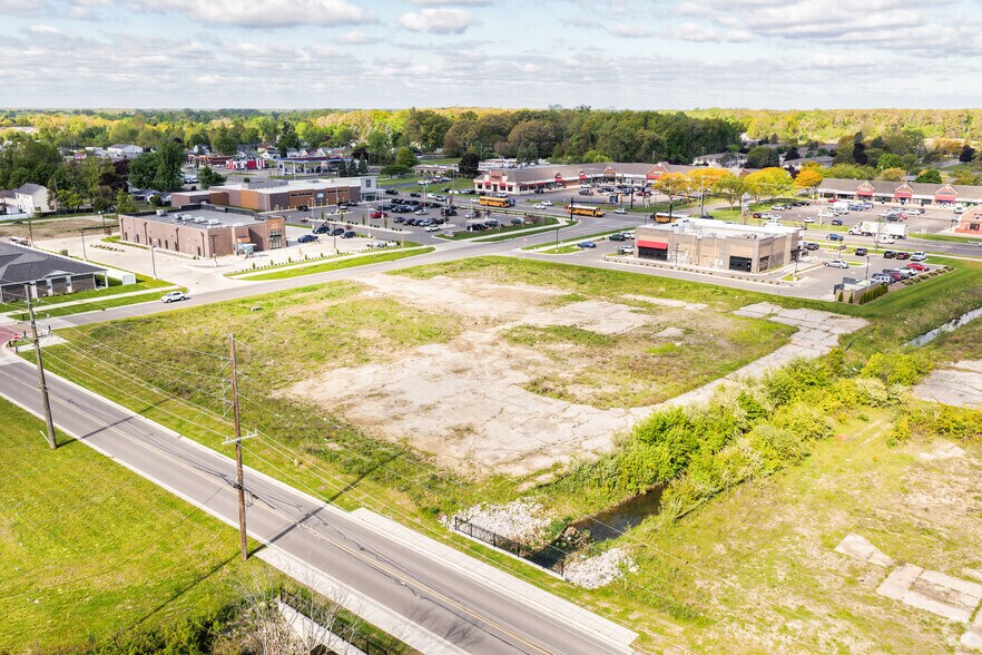 More Photos Of 1229 Holiday Blvd, Monroe Storefront For Lease