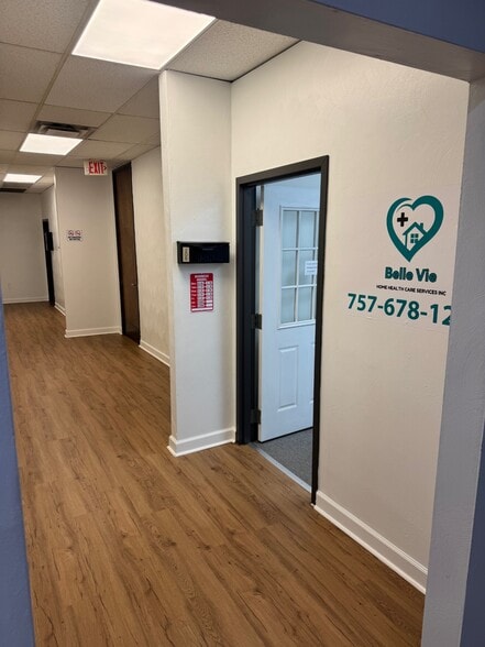 More Photos Of 138 S Rosemont Rd, Virginia Beach Medical For Lease