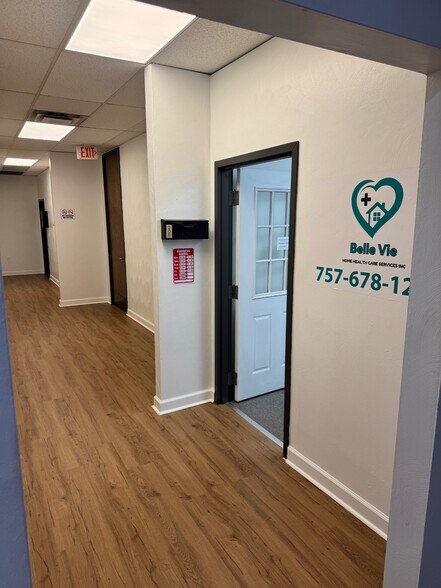 More Photos Of 138 S Rosemont Rd, Virginia Beach Medical For Lease