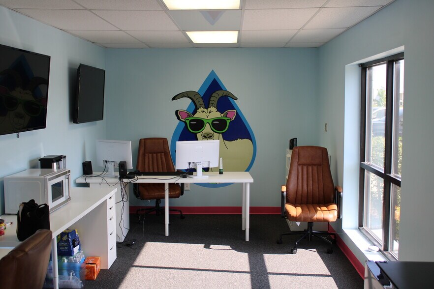 More Photos Of 7801 Corporate Blvd, Plain City Industrial For Sale