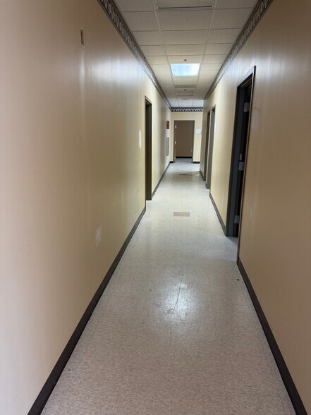 More Photos Of 9912 Little Rd, New Port Richey Medical For Lease