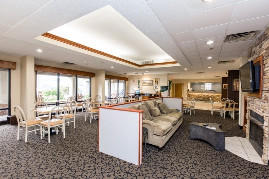 More Photos Of 840 E King St, Boone Hotel For Sale