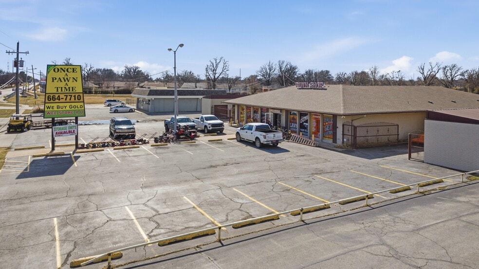 More Photos Of 3184 S Mingo Rd, Tulsa Freestanding For Sale