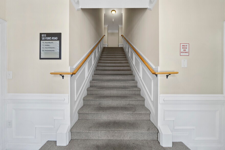 More Photos Of 8313 Six Forks Rd, Raleigh Office For Sale