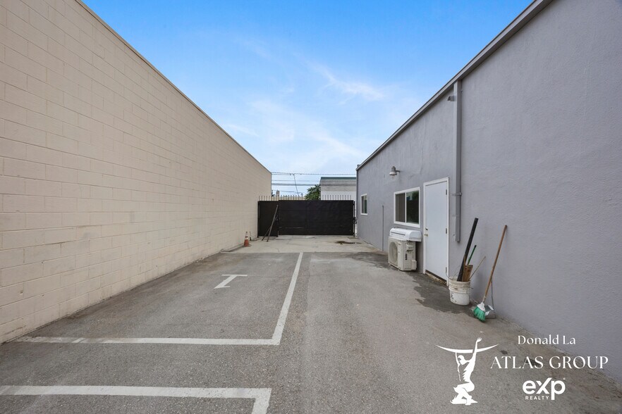 More Photos Of 2407 Lee Ave, South El Monte Flex For Sale