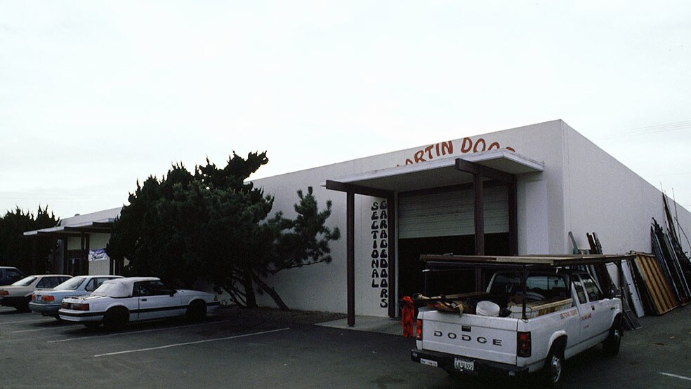 More Photos Of 16131 Gothard St, Huntington Beach Light Manufacturing For Lease