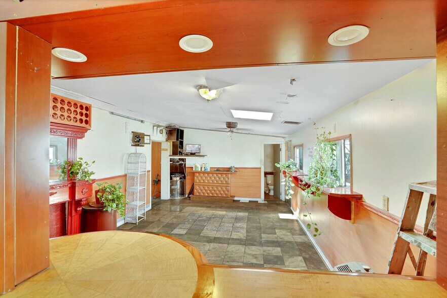 More Photos Of 245-249 Verona Ave, Newark Manufacturing For Sale