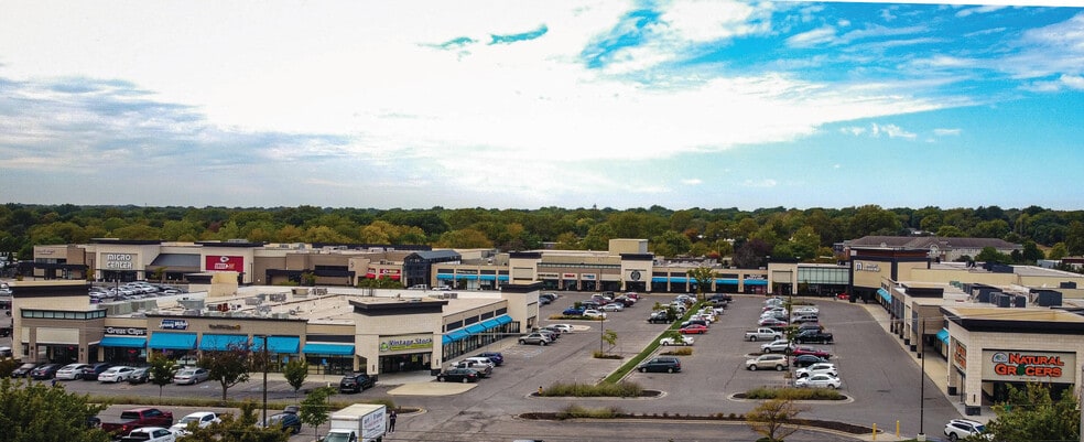 More Photos Of 9108-9298 Metcalf Ave, Overland Park Unknown For Lease