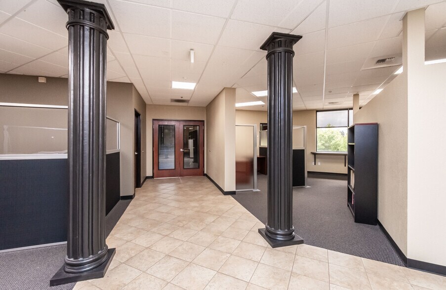 More Photos Of 9401 E Stockton Blvd, Elk Grove Coworking Space