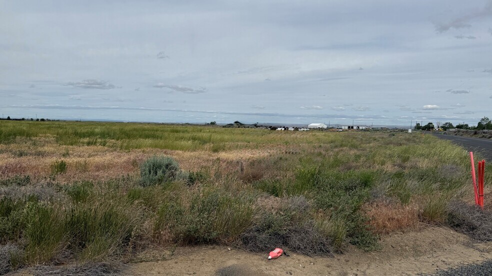 Primary Photo Of E.Cook ave, Hermiston Land For Sale