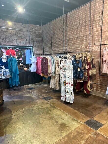 More Photos Of 163 S Main St, Keller Storefront Retail Office For Lease