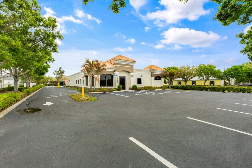 More Photos Of 845 37th Pl, Vero Beach Medical For Lease