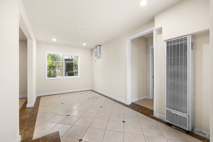 More Photos Of 127 S Evergreen Ave, Los Angeles Multifamily For Sale