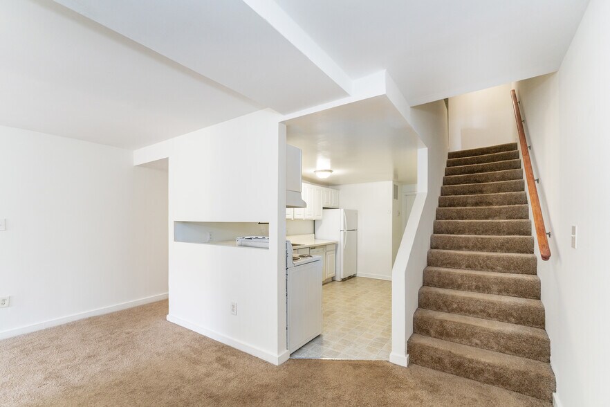 More Photos Of 2441 18th St NW, Washington Apartments For Sale