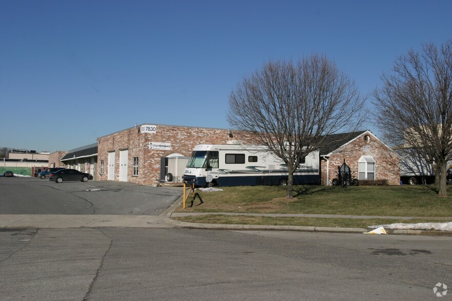 More Photos Of 7820 Penn Western Ct, Forestville Unknown For Lease