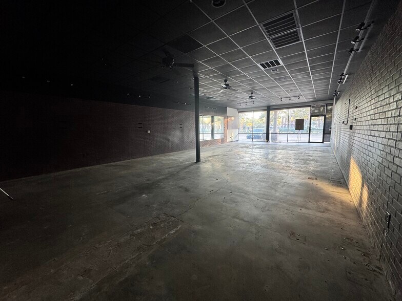 More Photos Of 20680 Westheimer Pky, Katy Unknown For Lease